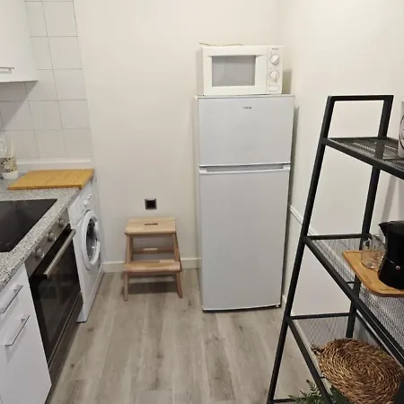 Atico Estudio Centro Vigo, Luminoso Apartment